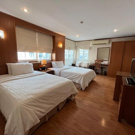 曼谷 Jhouse Thonglor酒店 外观 照片