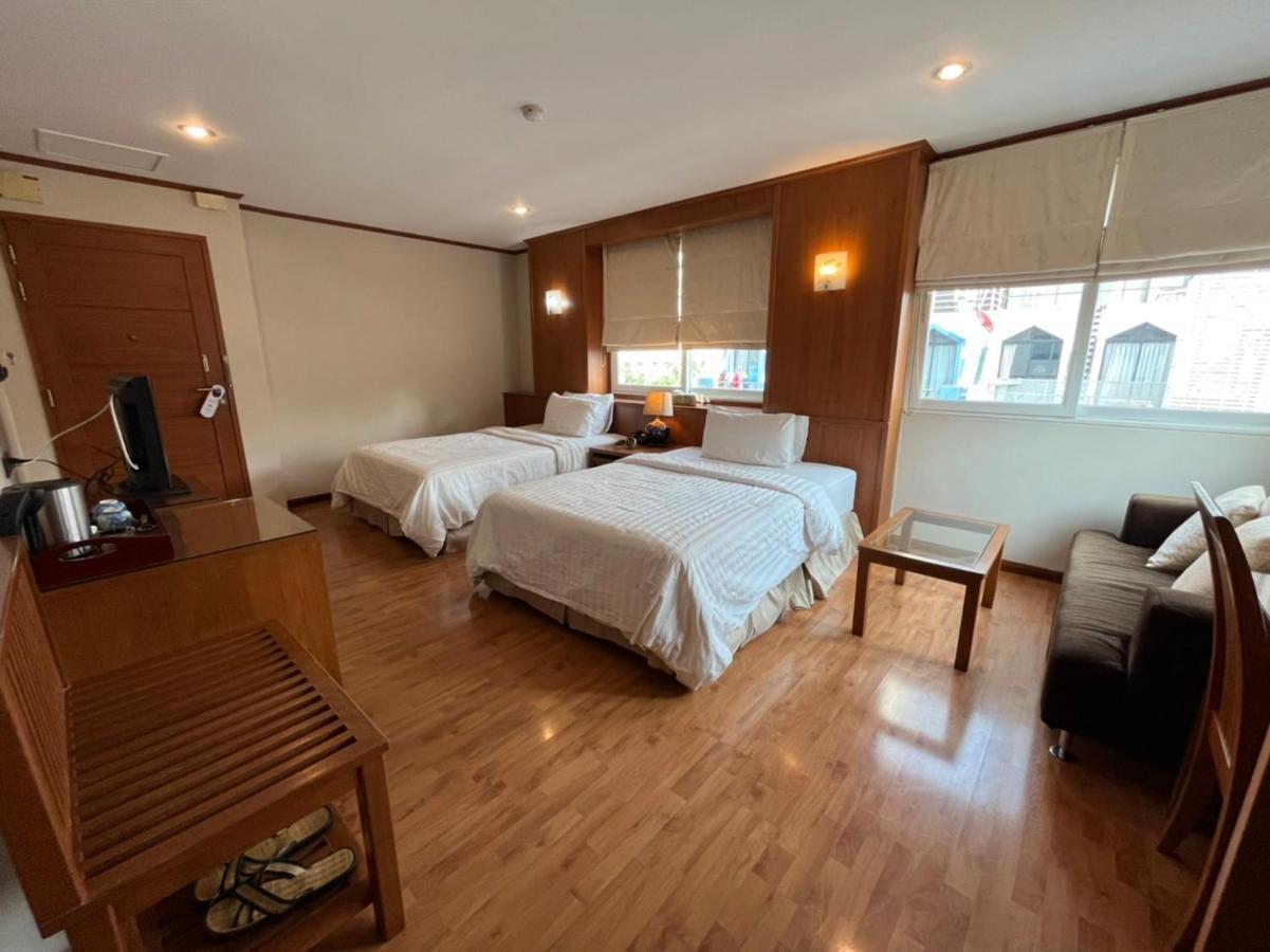 曼谷 Jhouse Thonglor酒店 外观 照片